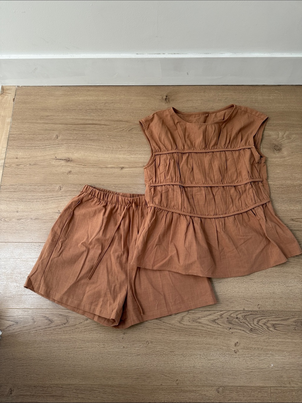 Women's Rust Tiered Sleeveless Tunic Top and Shorts Set